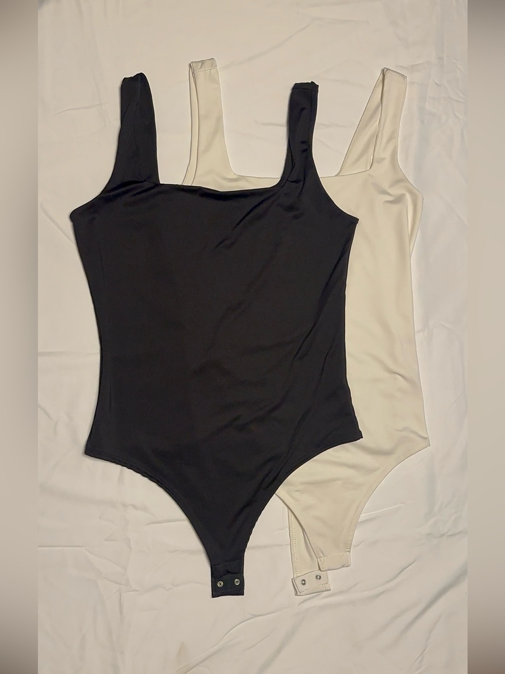 Live in the Moment Bodysuit Bundle Black White Square Neck Tank Large